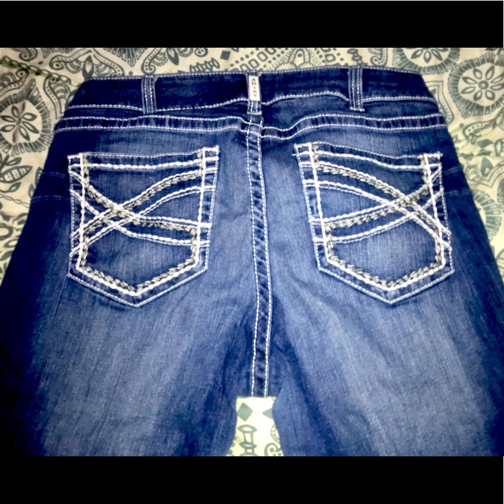 Ariat® Ladies R.E.A.L Mid Rise Tulip Stretch Boot Cut Jeans size 34 Regular